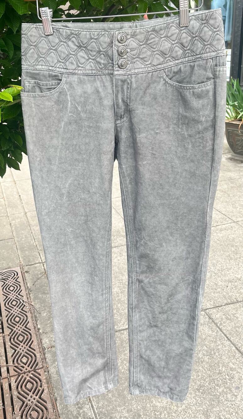 Y2K Vintage CHANEL Grey Wash Quilted Waist Skinny Denim Jeans Sz. 38  / 6 US